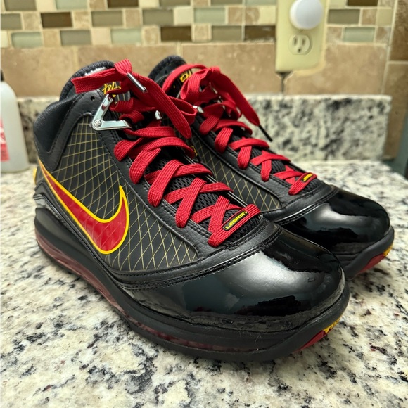 Nike LeBron 7 “Fairfax” 2020 CU5646–001 Size 9